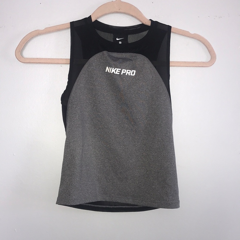 Nike Pro cropped top